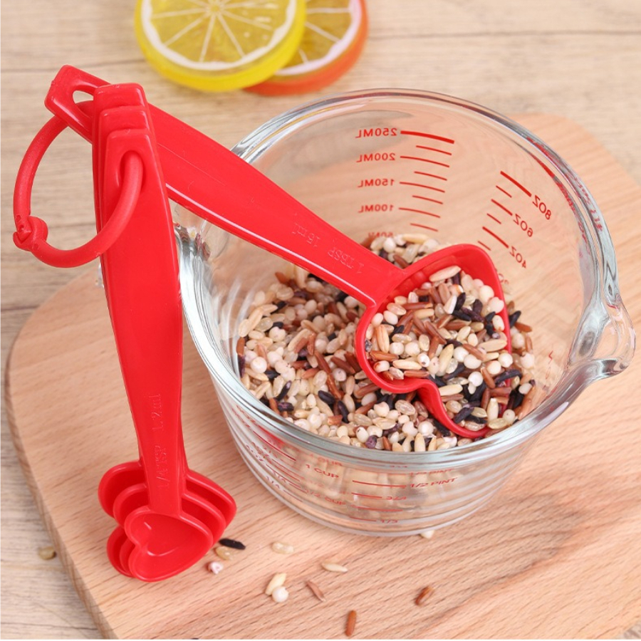 Plastic heart-shaped measuring - огляд і ціна Kitchen Baking Scale